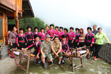 在泗水乡潘内村浪头组进行红瑶服饰传承人申报工作